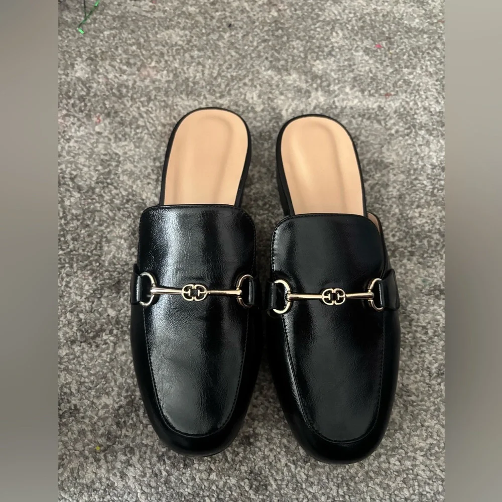 Black Women’s Mules - Picture 3 of 11